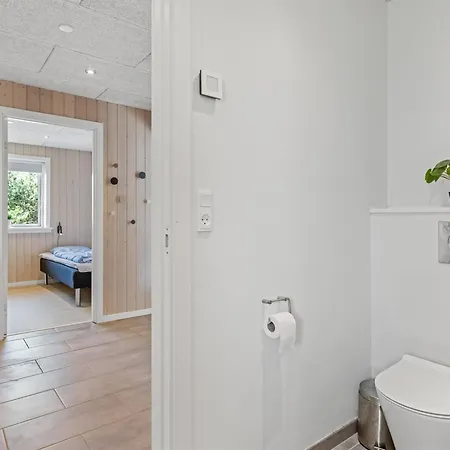 Emeli - 400m From The Sea By Interhome